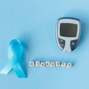 ¡Descubre cómo prevenir la diabetes y proteger tu salud financiera!